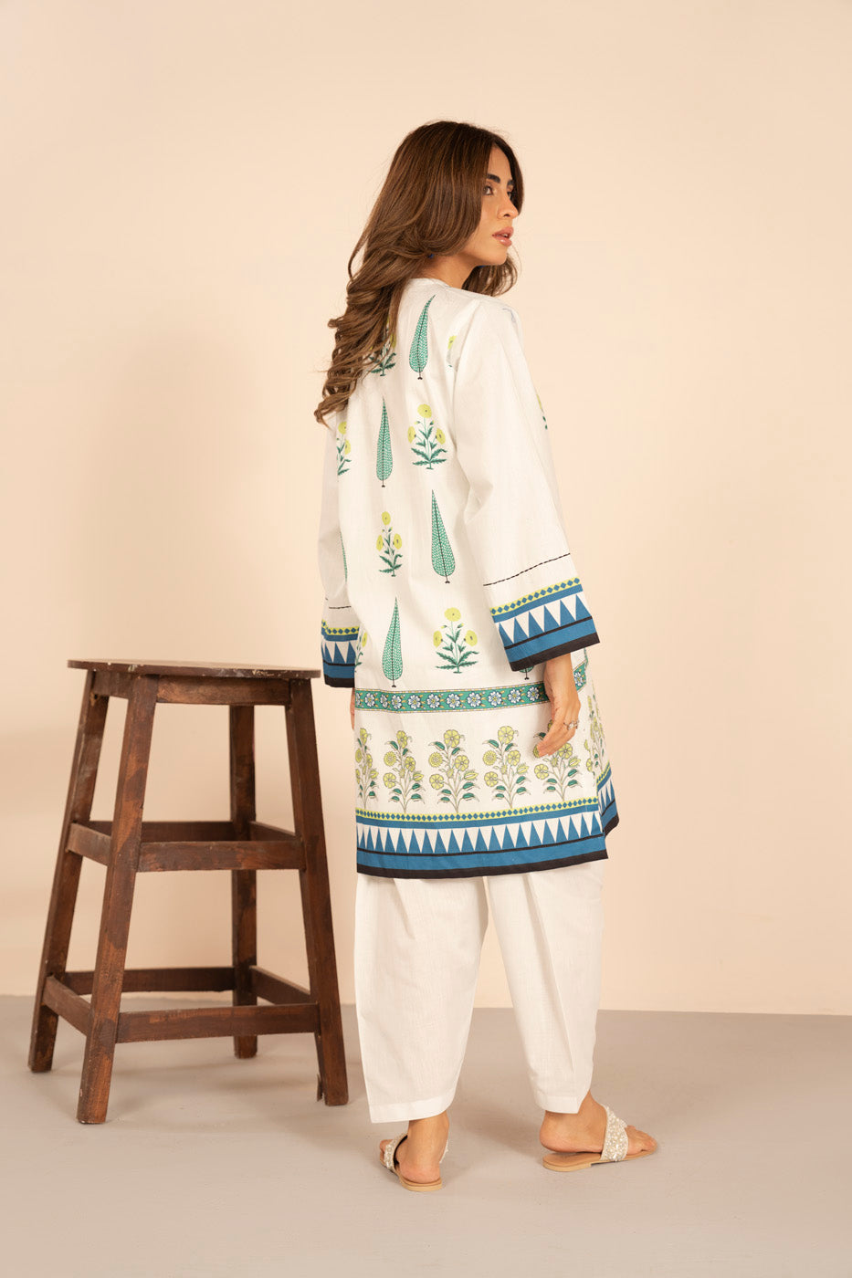 RTW | SHIRT & SHALWAR view 4