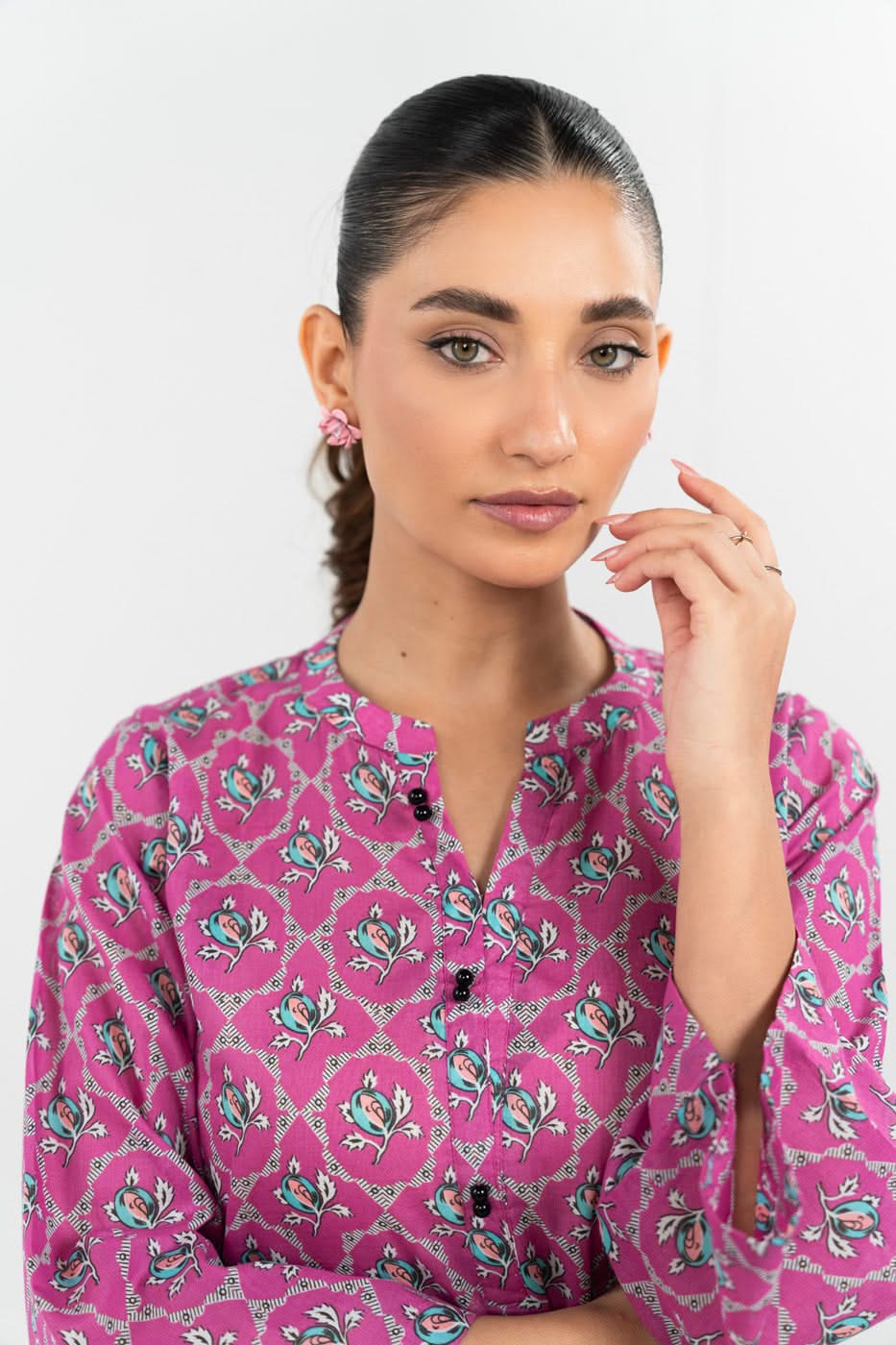 RTW | SHIRT view 3