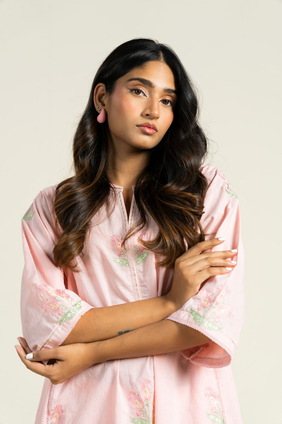 RTW | SHIRT view 3