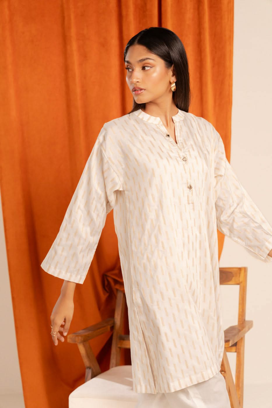 RTW | SHIRT view 4