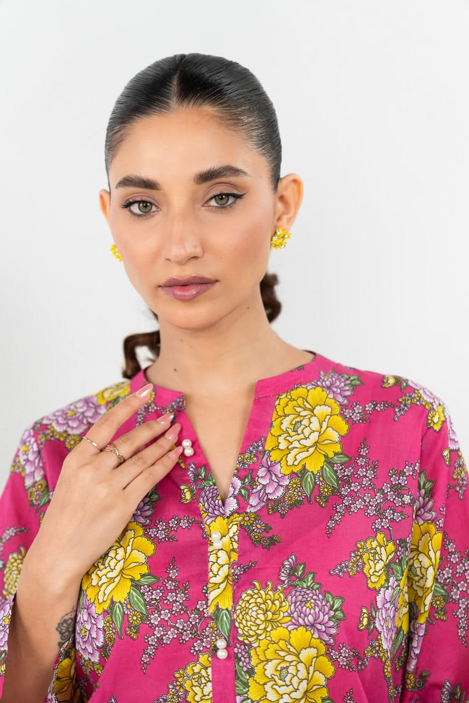 RTW | SHIRT view 3