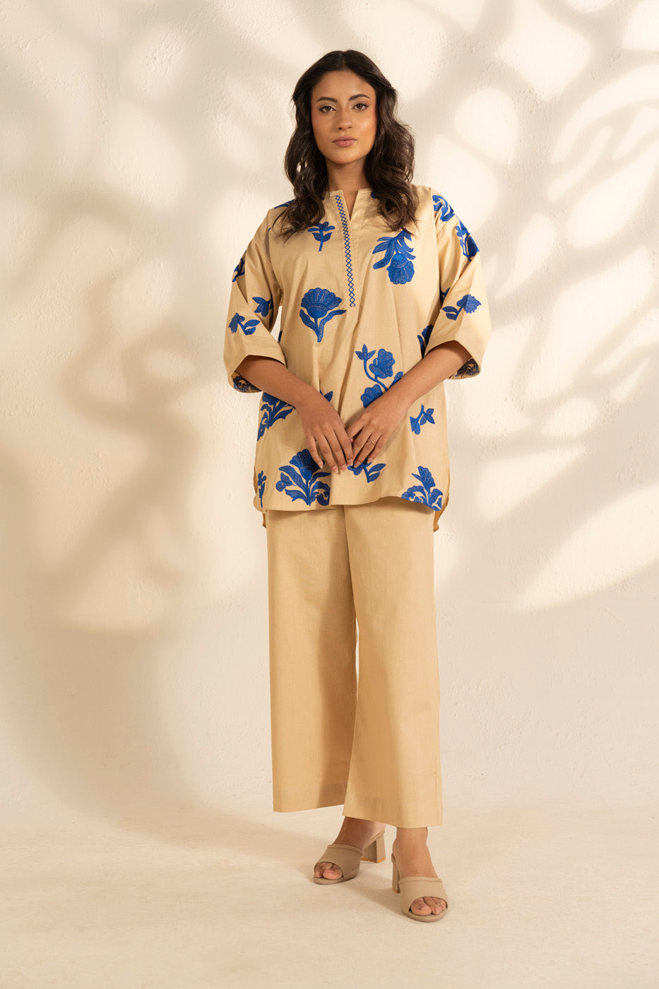RTW | SHIRT view 3