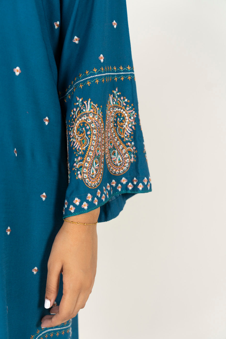RTW | SHIRT & TROUSER view 4