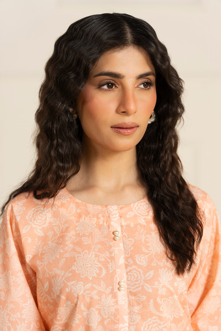 RTW | SHIRT view 3