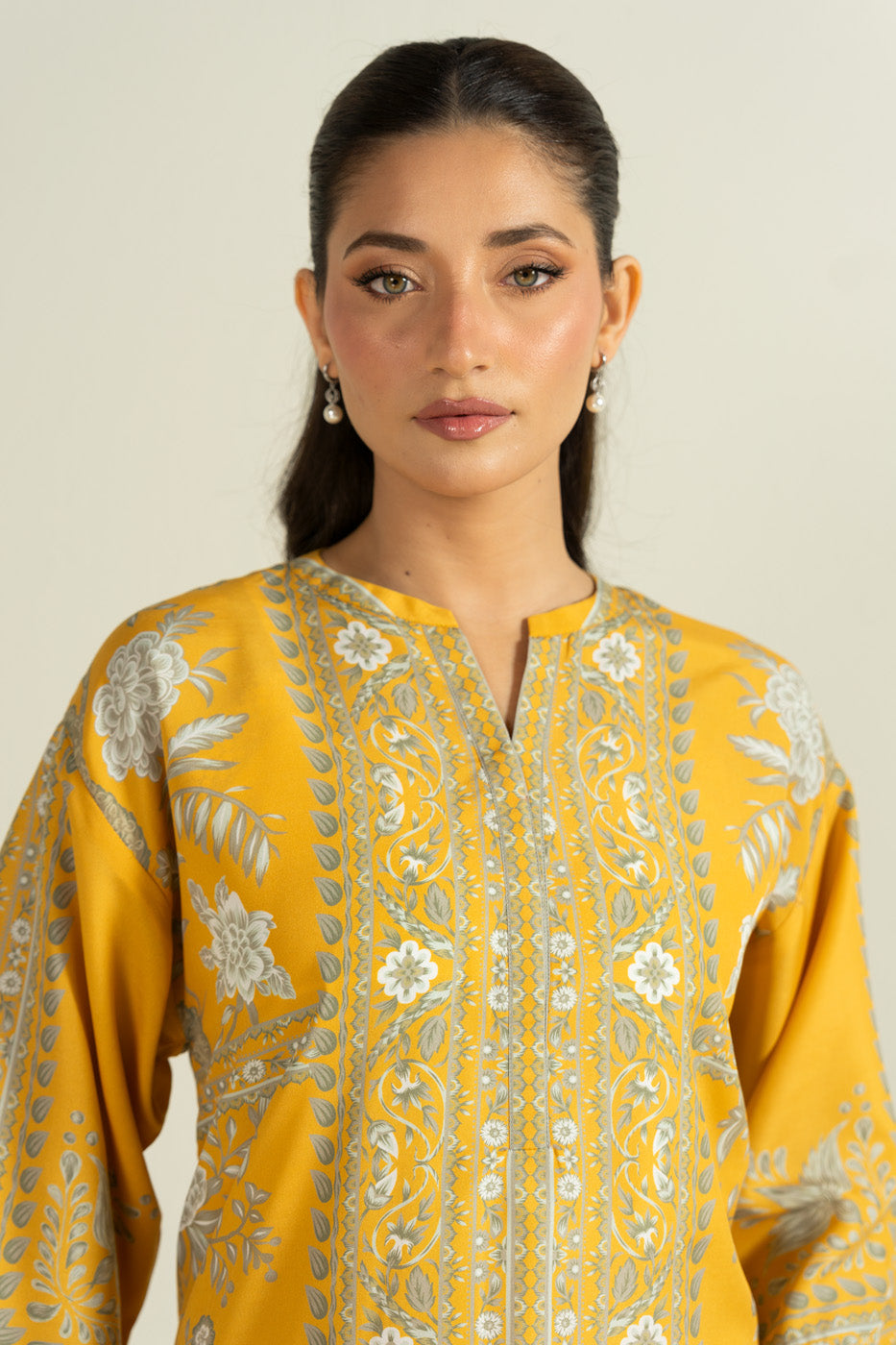 RTW | SHIRT & TROUSER view 3