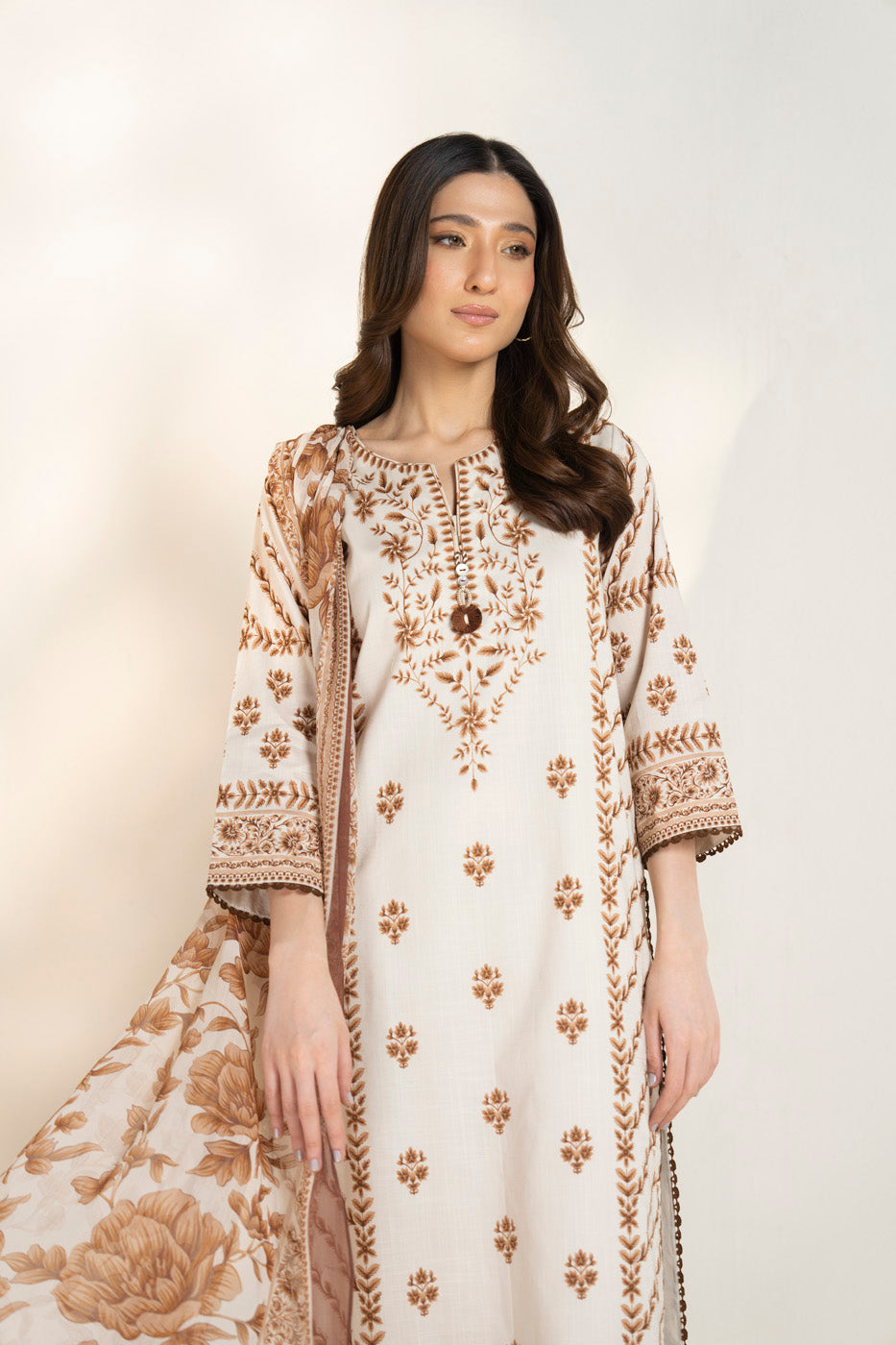 RTS | SHIRT, TROUSER & DUPATTA view 4