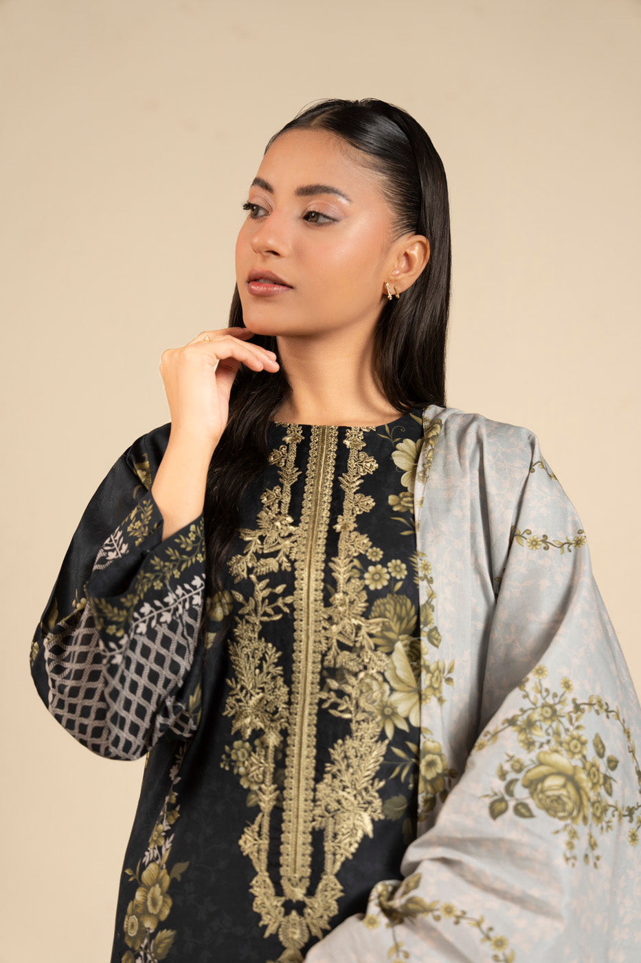 RTS | SHIRT, TROUSER & DUPATTA view 3