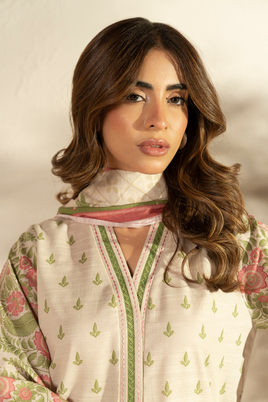 RTS | SHIRT & DUPATTA view 3