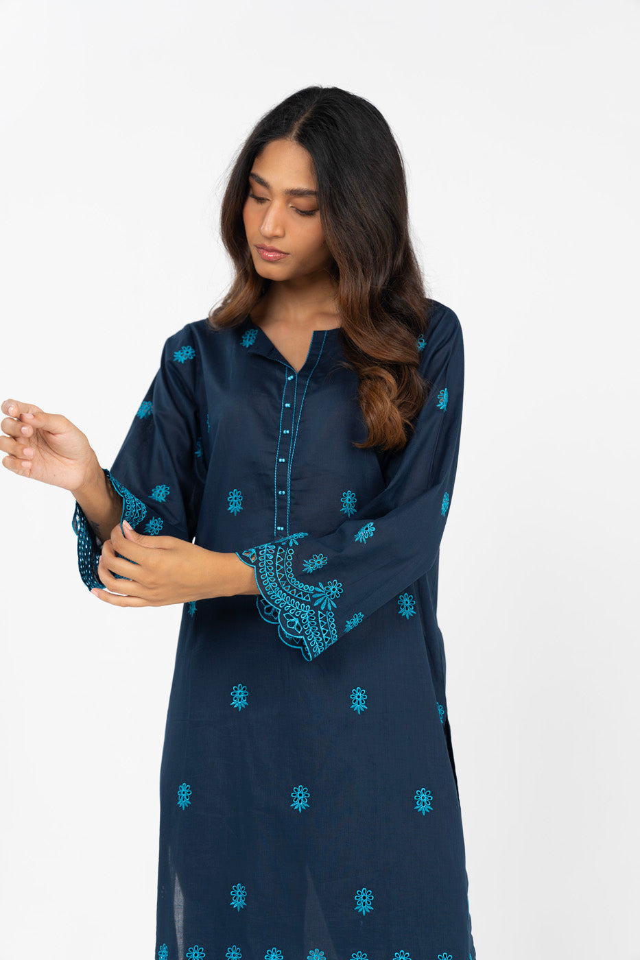 RTW | KURTI alternate view