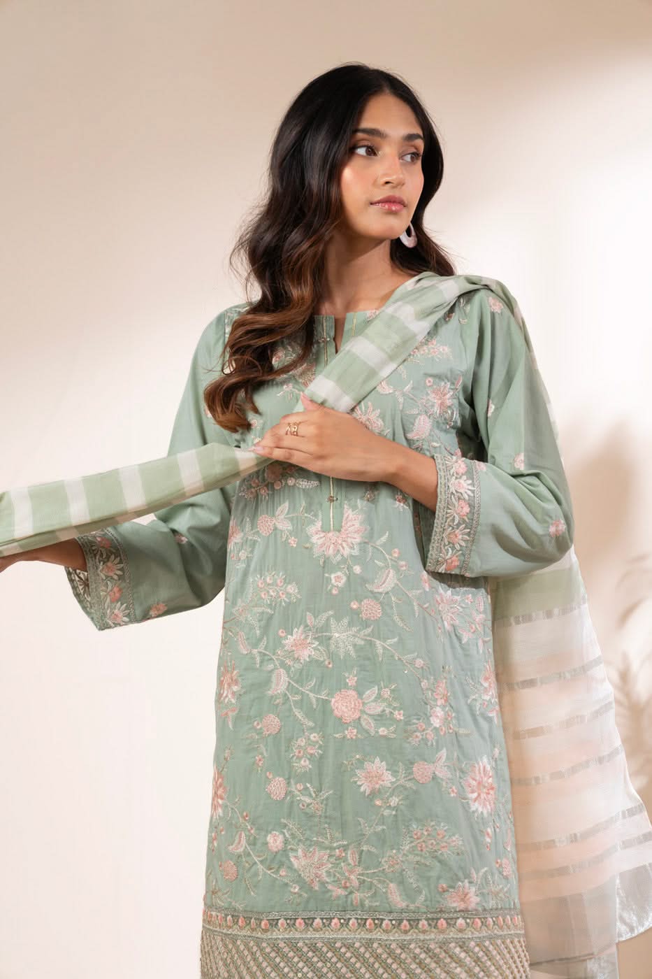 RTW | SHIRT & DUPATTA alternate view
