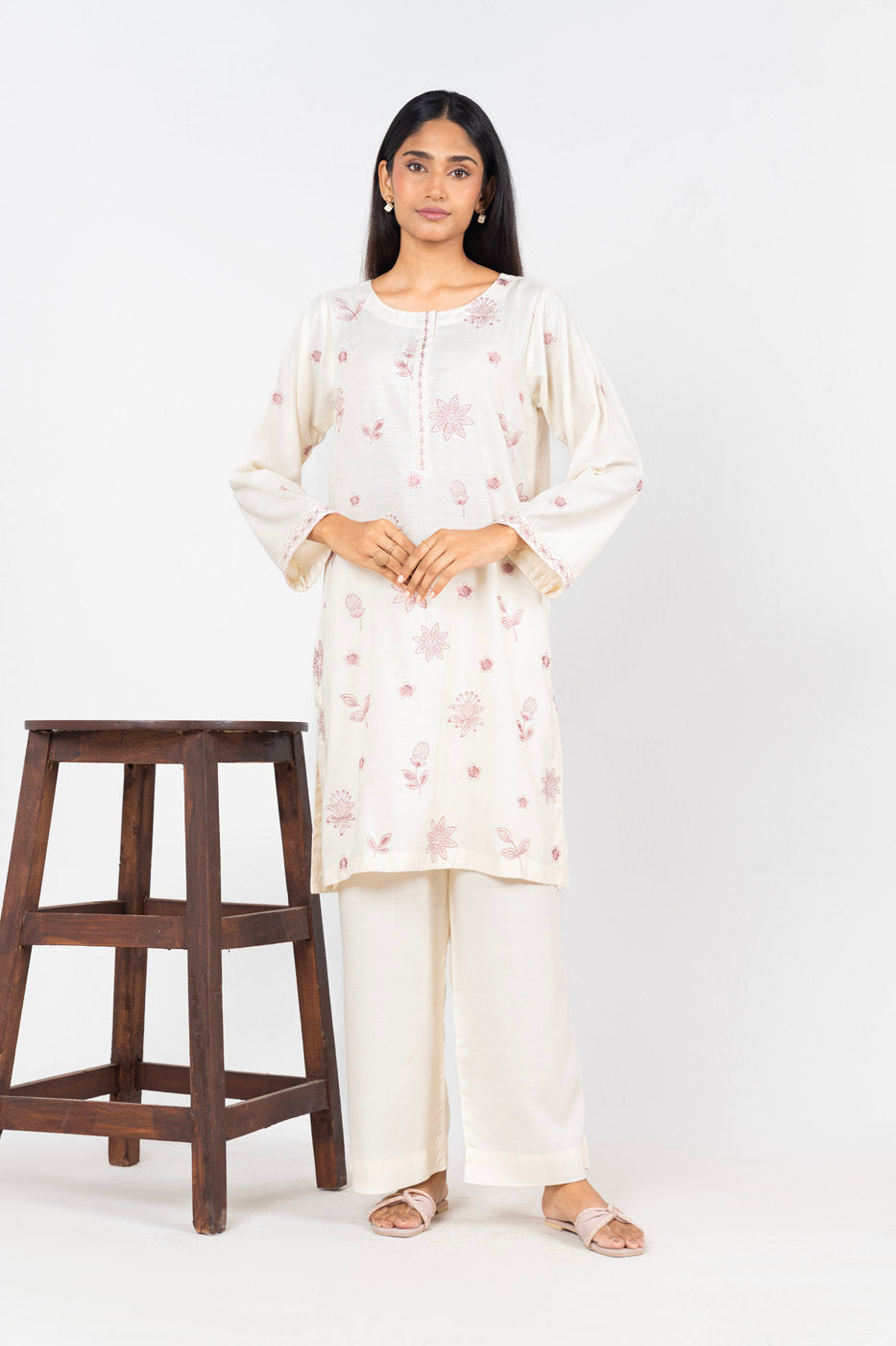 RTW | SHIRT & TROUSER view 4