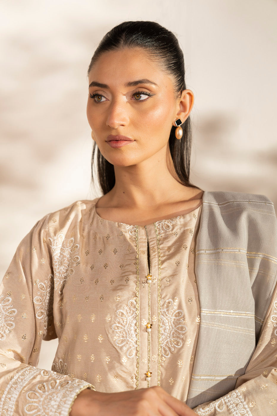 RTW | SHIRT & DUPATTA view 3