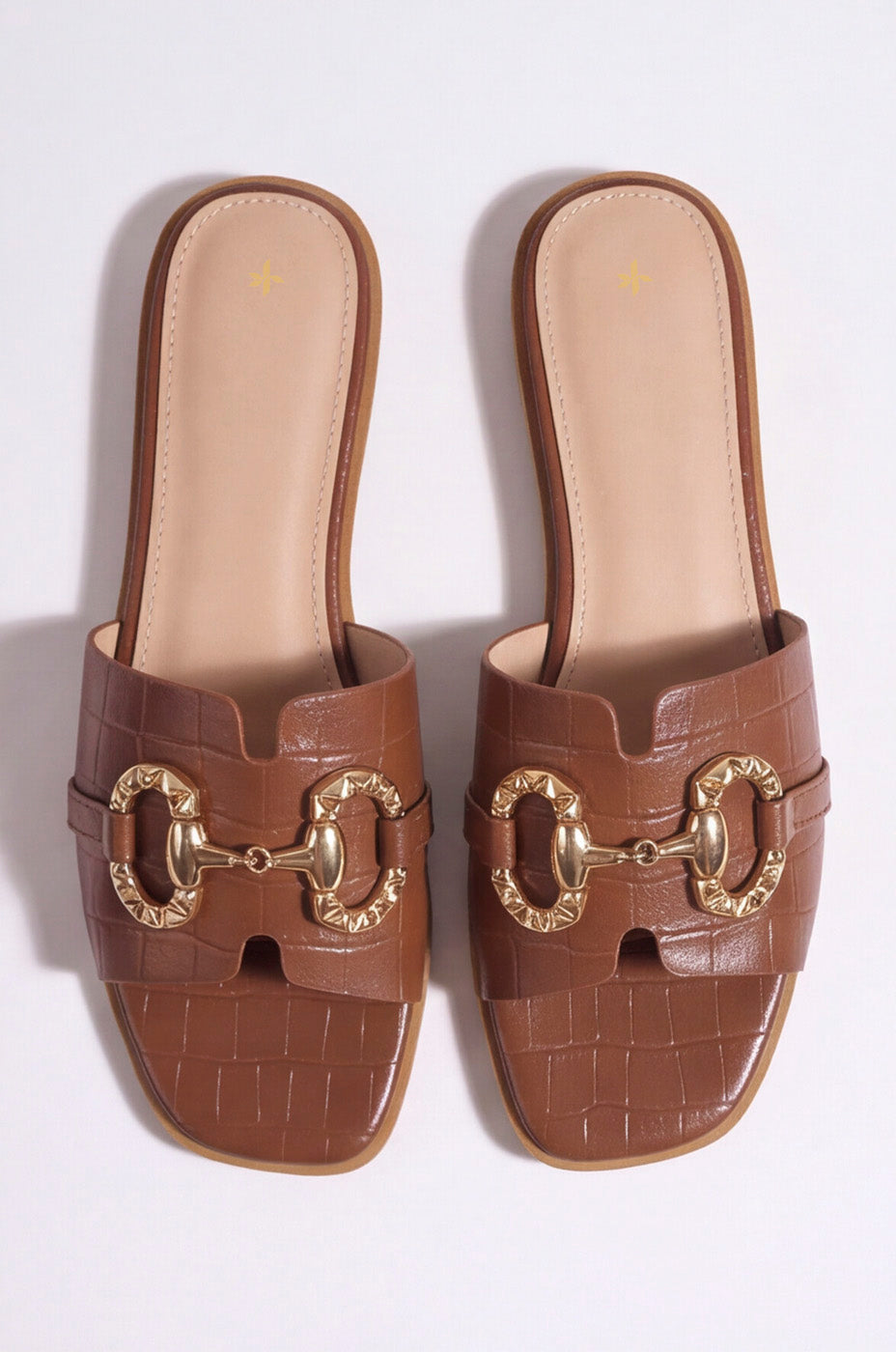 BUCKLE KNOT SLIDES view 3