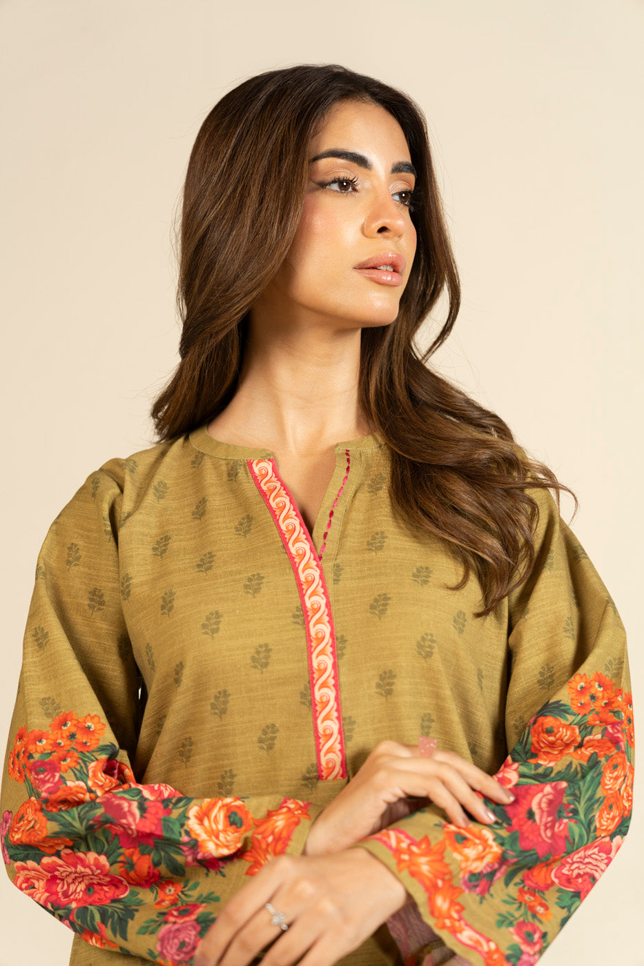RTW | SHIRT view 3
