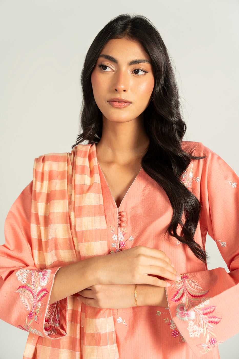 RTW | SHIRT & DUPATTA view 3