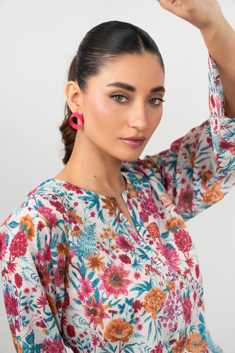 RTW | SHIRT view 3