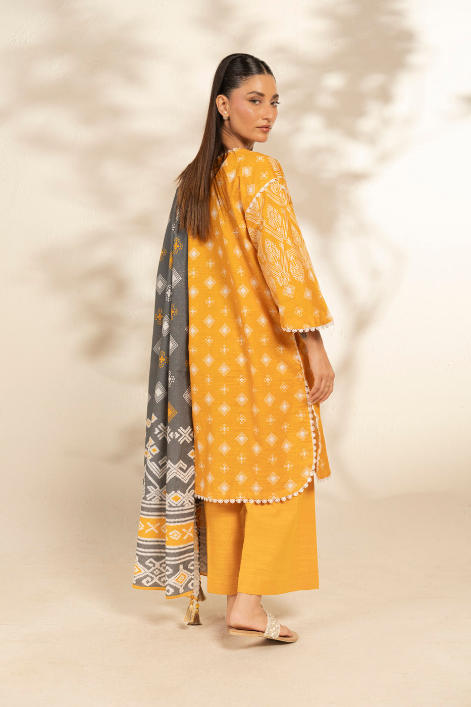 RTS | SHIRT, TROUSER & DUPATTA view 4