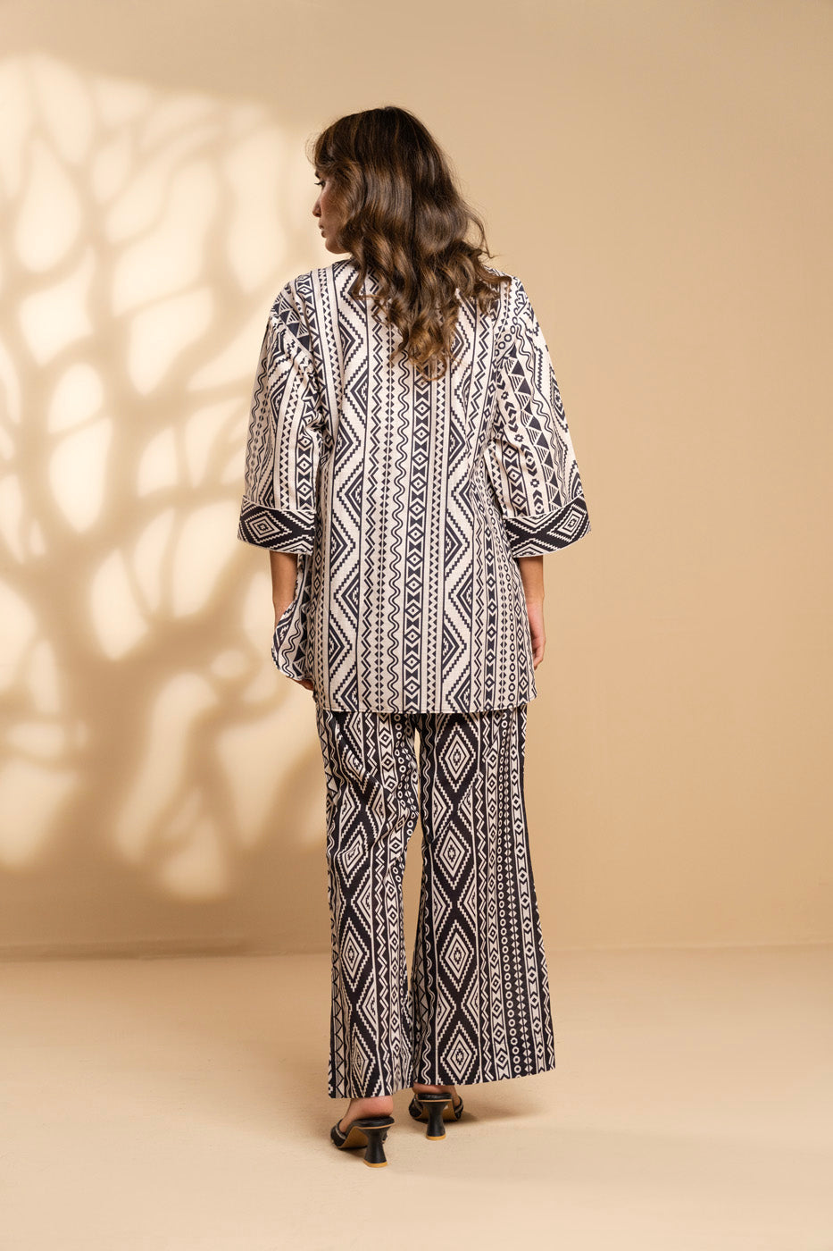 RTW  | SHIRT view 4