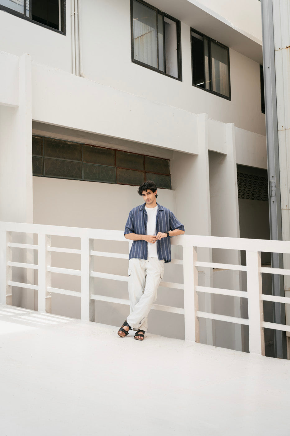 RTW | SHIRT view 3