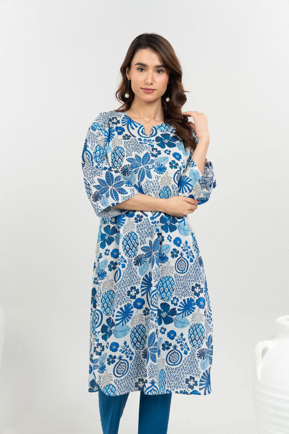 RTW | SHIRT view 2