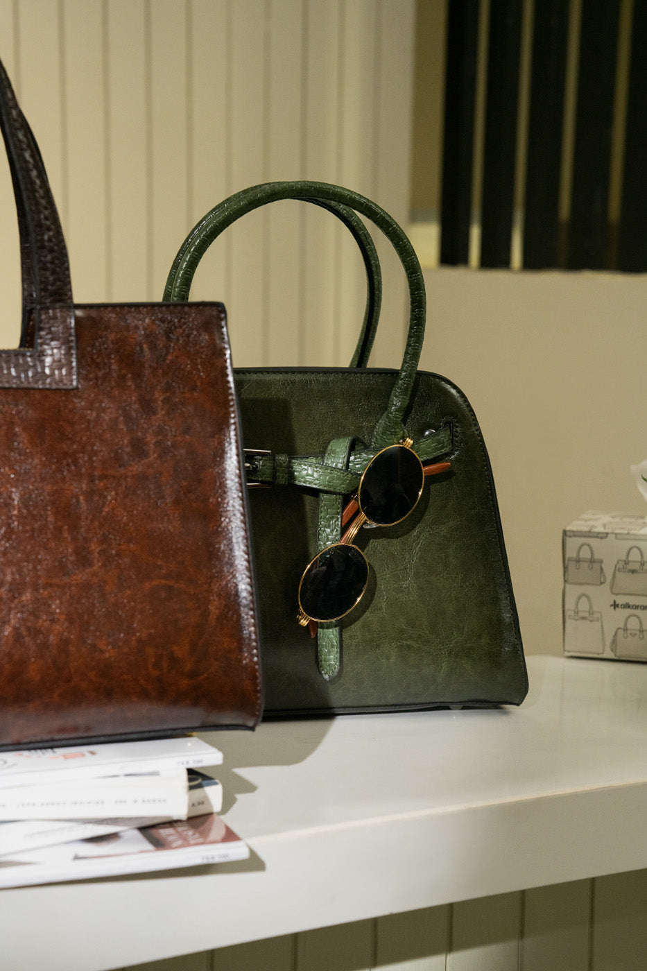 STRUCTURED TOTE BAG view 4