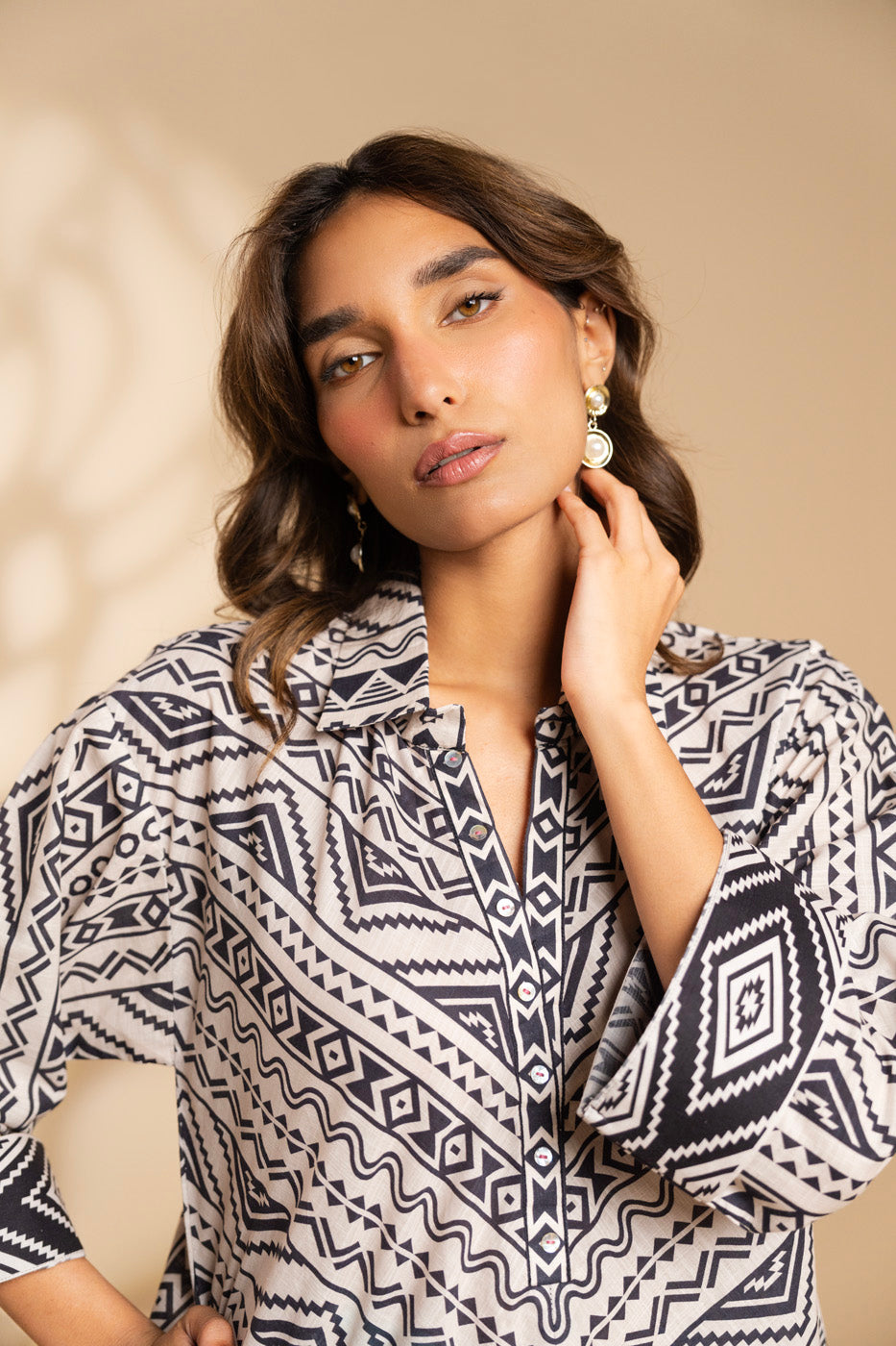 RTW  | SHIRT view 3