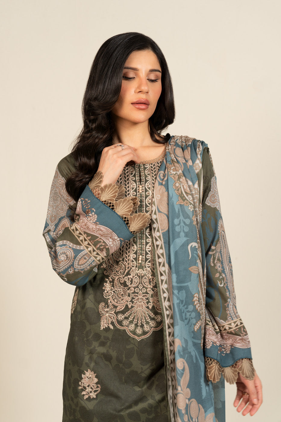 RTS | SHIRT, TROUSER & DUPATTA alternate view