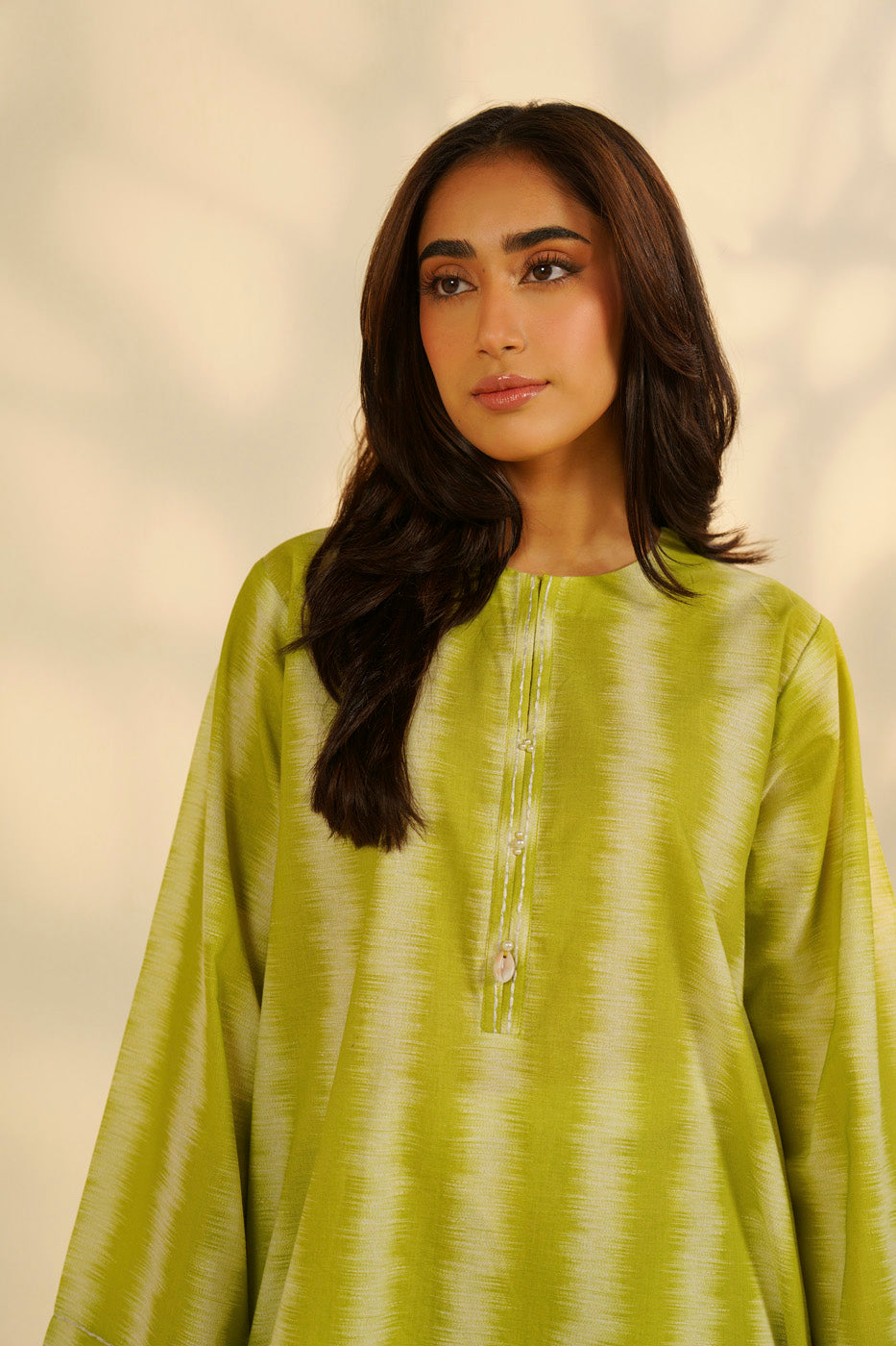 RTW | SHIRT view 3