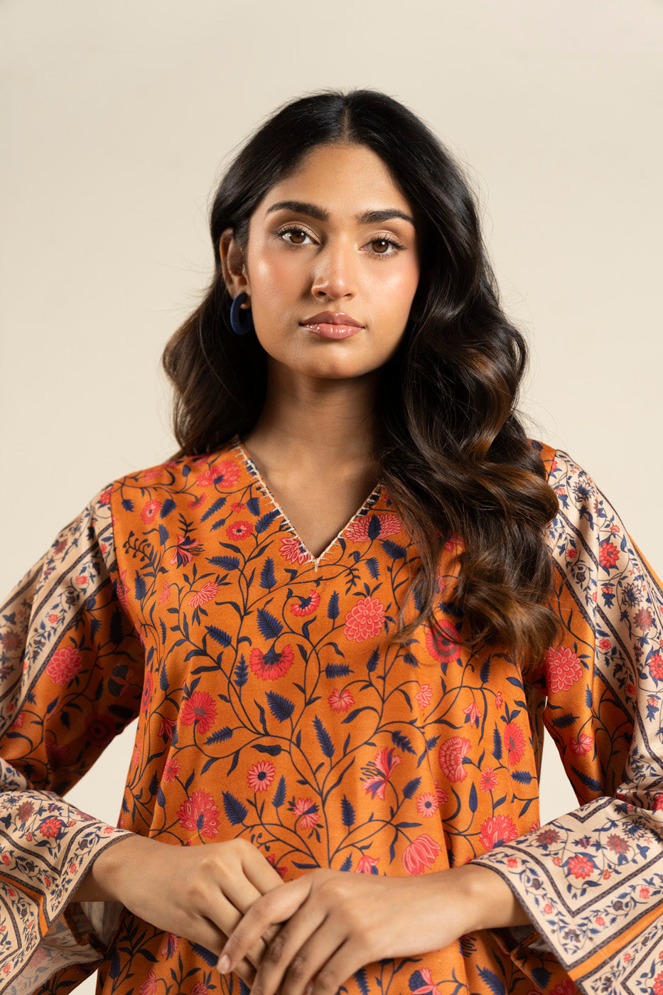 RTW | SHIRT & TROUSER view 3