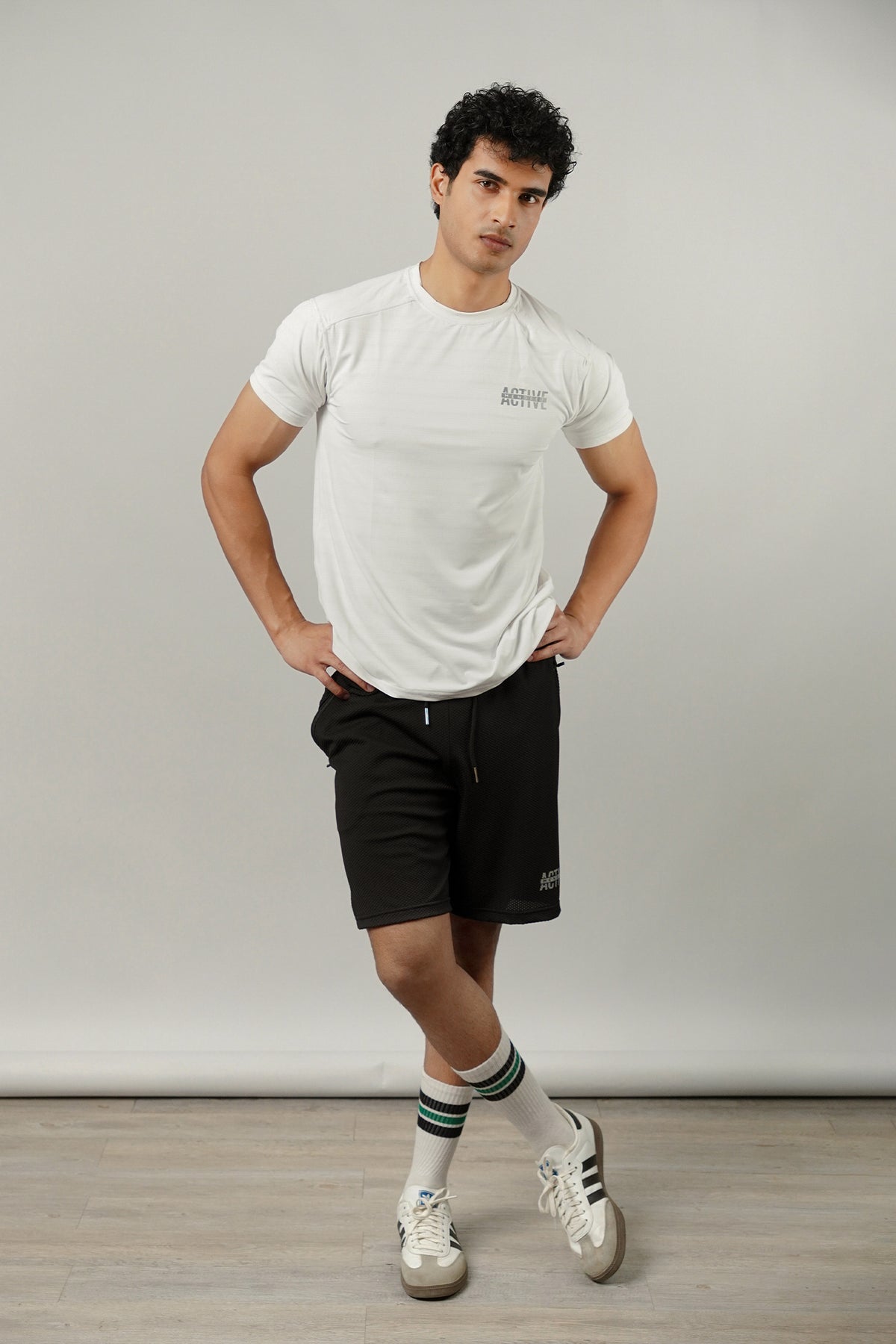 T-Shirt - White