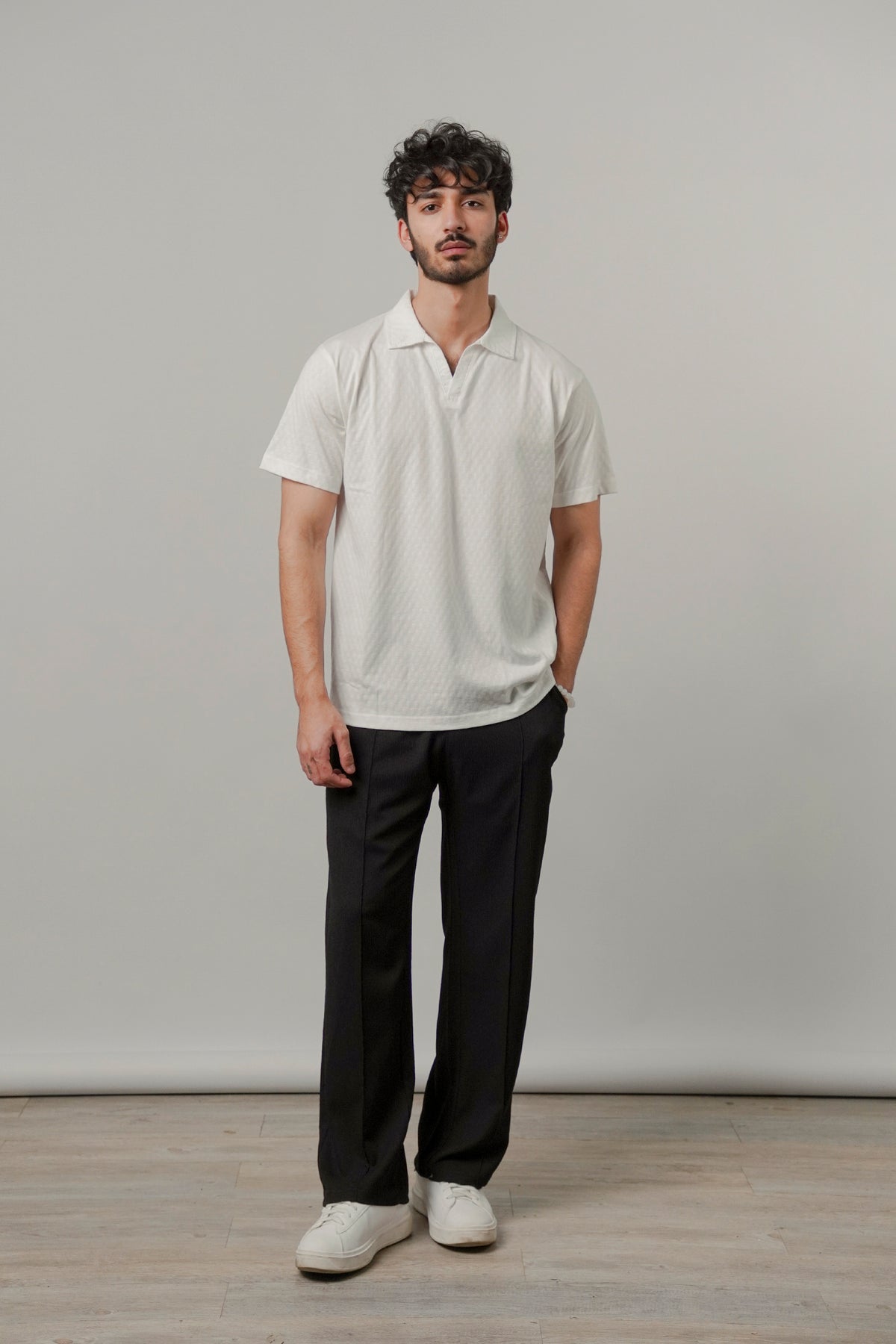 Johnny Collar Polo - White