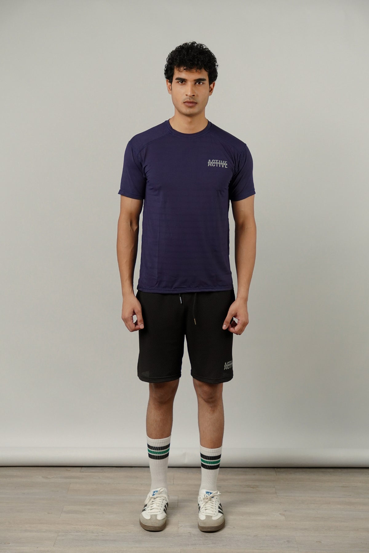 T-Shirt - Navy Blue