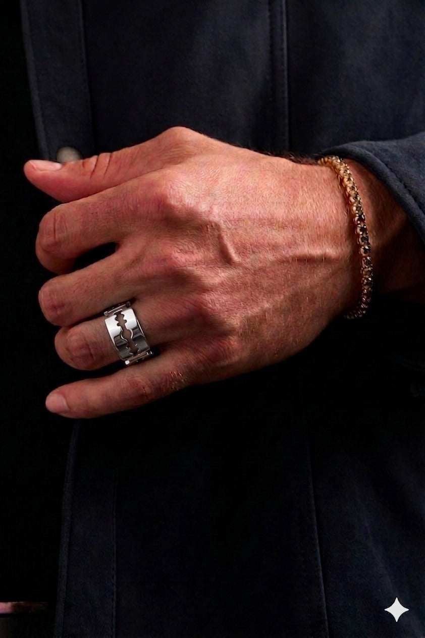Razor Blade Link Ring - Silver alternate view