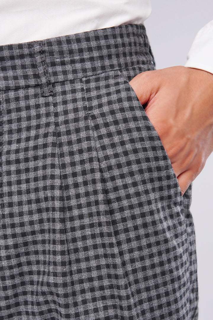 Check Pleated Pants - Black & Grey alternate view