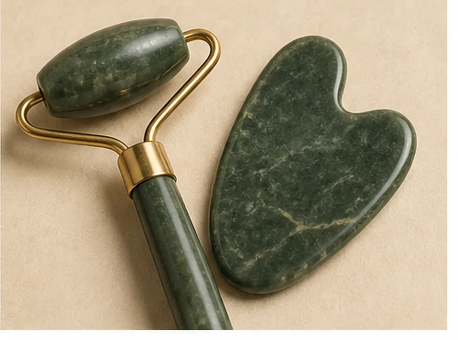 Cool Stone Facial Tool Set view 2