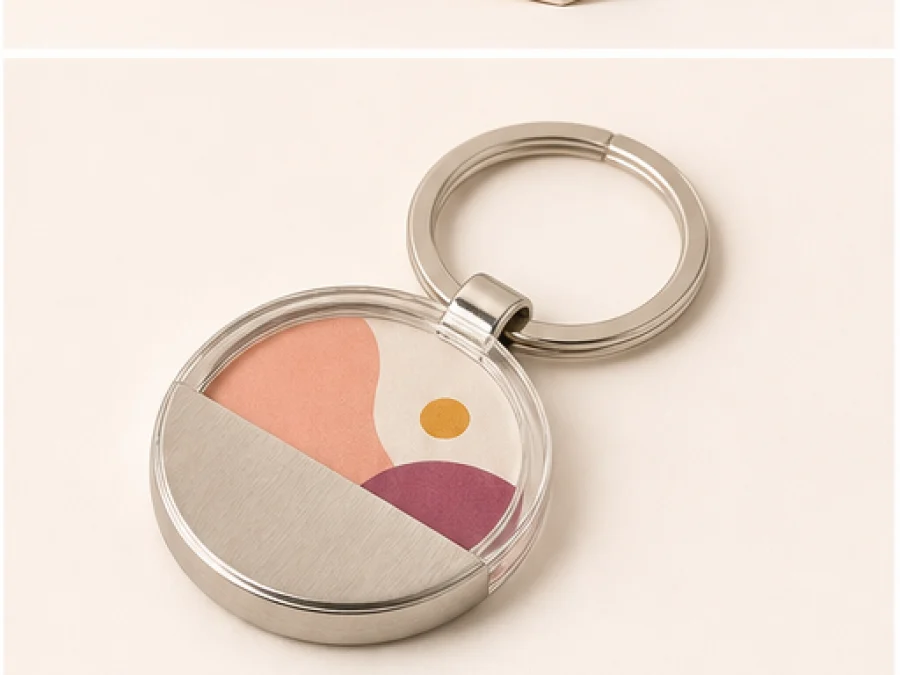 Round Memory Keyring view 2