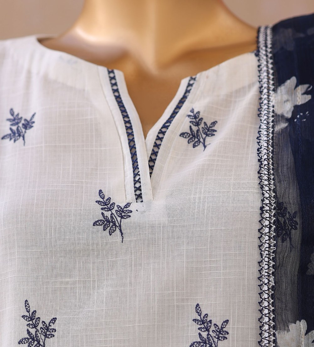 HZ Dynasty Embroidery — image 9