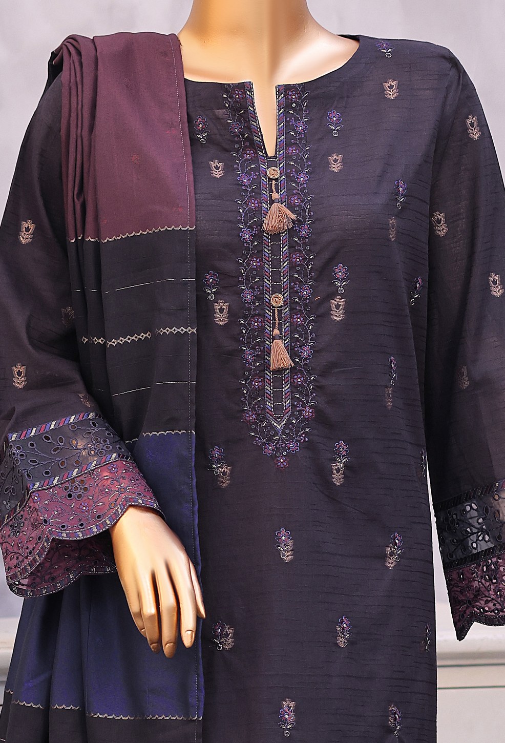 HZ Turkish Jacquard Embroidery — image 13